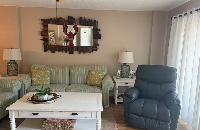 Ocean Village Club R17 Exceptionally Clean! On the Beach! OVER 200 "5 STARS"