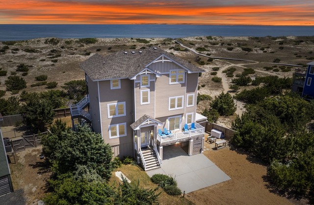 Oceanfront-6B/6.5B, Elevator, Gameroom, SaltPool, Hot Tub, Cabana