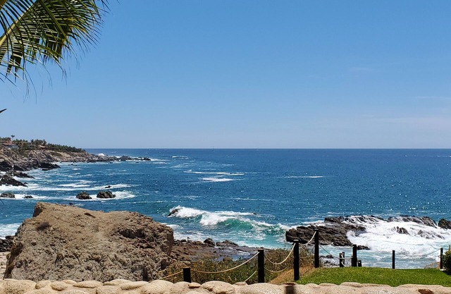 OCEANFRONT/BEACHFRONT CABO CONDO GROUND LEVEL w/AMAZING VIEWS STEPS FROM BEACH