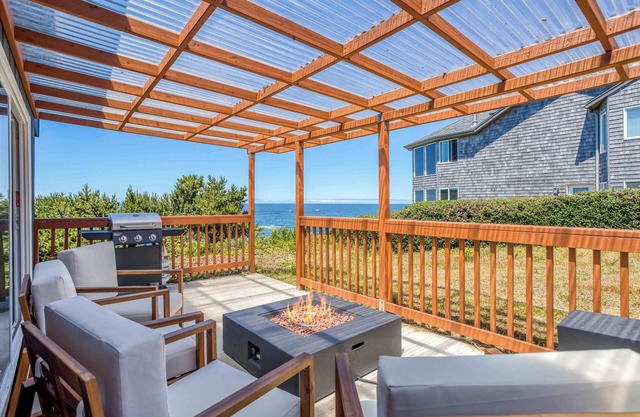 Oceanfront Beauty with Hot Tub, Pool, Game Room, Playground, Beach Access!