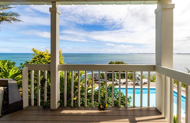 Oceanfront in Hilo Hale Kai Suites- Pele Suite - King Bed, Living Room, Bath