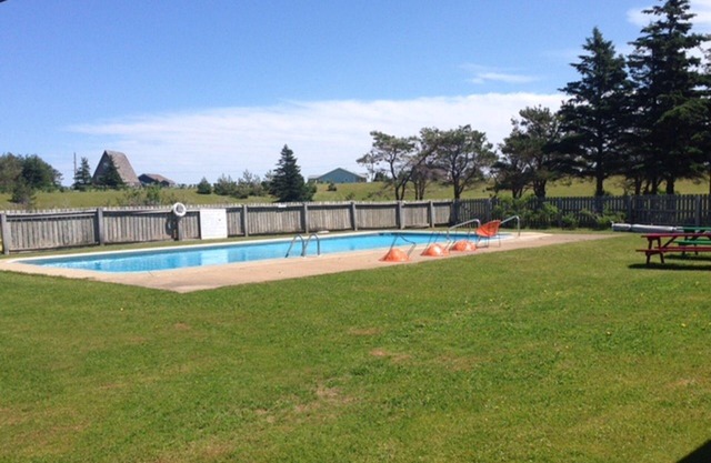 Oceanfront Jewel Getaway! PEI oceanfront cottage just minutes from Cavendish.