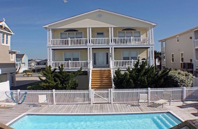 Oceanfront w/pool by pier, Great for Families. Open now for 2025!