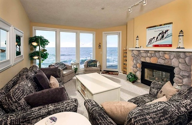Oceanfront, Whale Watching, Pool | Suite Dreams