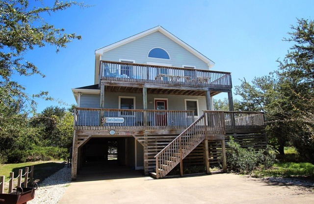 Oceanside, 5 BRs, Dog Welcome, Close to Shopping, SCH132, Sue's Seahouse