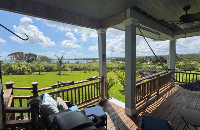 Oceanview spacious 1-bdrm apartment w/AC, 2 miles to downtown on country acreage