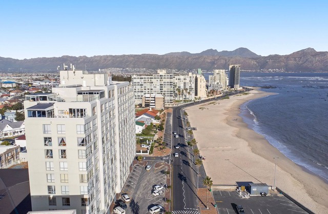 Odeon Towers 1102 - Two Bedroom Apartment, Sleeps 4