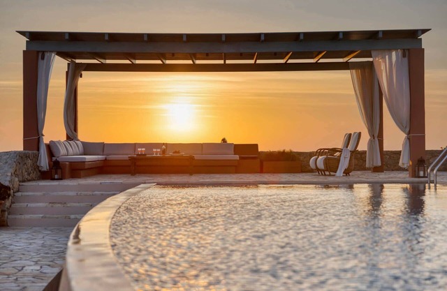 Odyssea - Six Bedroom Villa, Sleeps 12