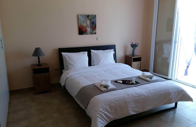 ODYSSEUS VILA, SCORPINA VILLAS