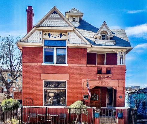 Off Broadway B & B