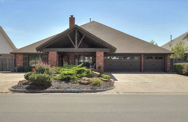 OKC THUNDER, OKC Concerts, OKC Everything with a family sized relaxing retreat