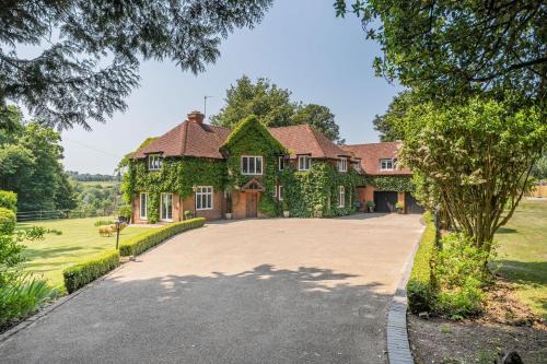 Old Lakenham by Group Retreats