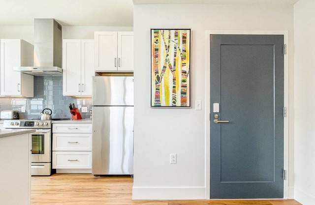 Old Port short term monthly rental.