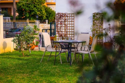 Olga's Garden House Douneika - Happy Rentals