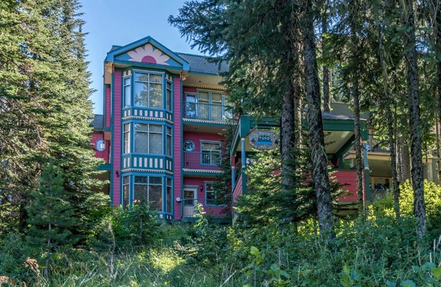 On Brewer's Pond - 2 Bed / 2 Bath Condo