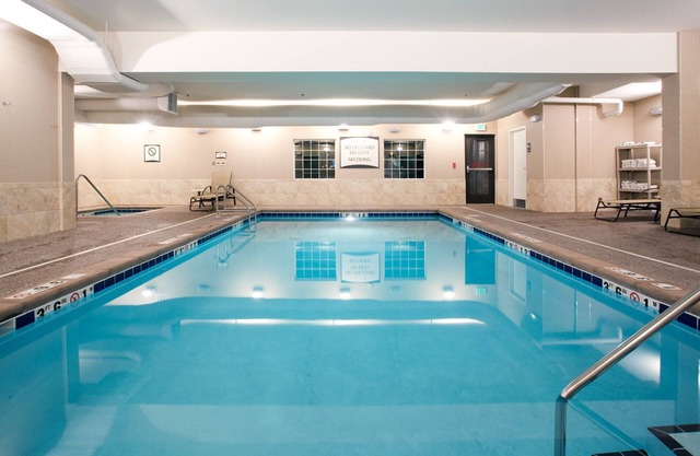 On the Missouri River. Free Breakfast. Indoor Pool & Hot Tub.