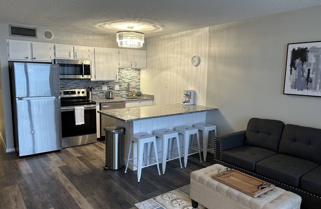 On the Sand Oceanfront Condo Renovated June 2023! Direct Oceanview, Close to All