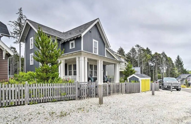 'Once Upon A Tide' Seabrook, WA beach home