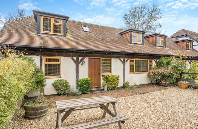 One Avon Cottages - Three Bedroom House, Sleeps 6