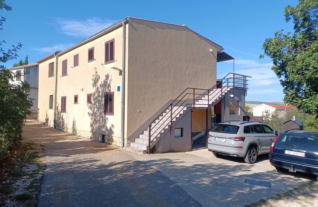 One bedroom apartment with terrace and sea view Rovanjska, Paklenica (A-23758-a)