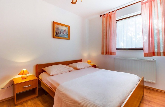 One bedroom apartment with terrace Mali Lošinj, Lošinj (A-376-b)