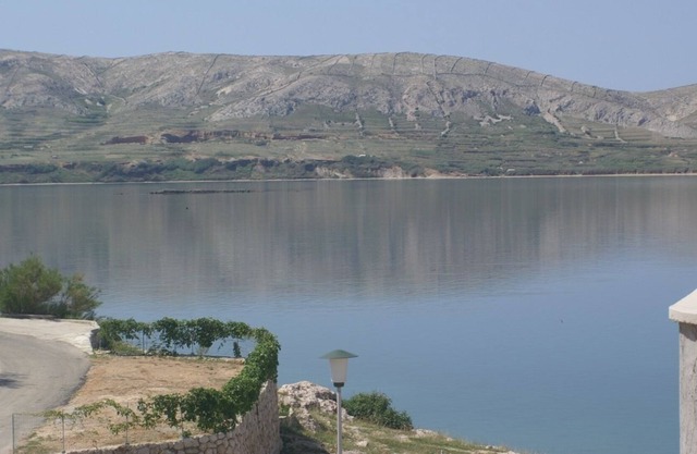 One bedroom apartment near beach Zubovići, Pag (A-4125-a)