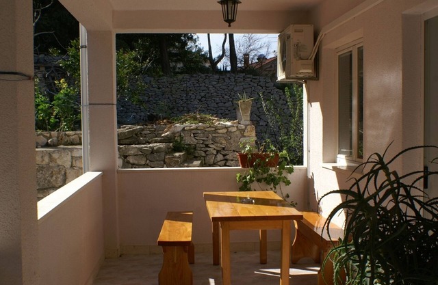 One bedroom apartment with terrace and sea view Korčula (A-4349-a)
