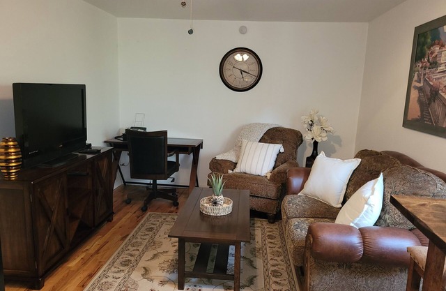 One Bedroom Apartment with Private Entrance