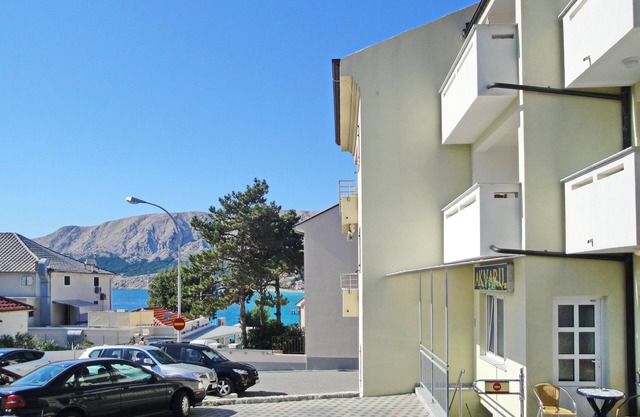 One bedroom apartment with balcony Baška, Krk (A-18775-a)