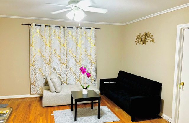 One King Room in Fully Furnished Two-Room Apartment at Texas Medical Center