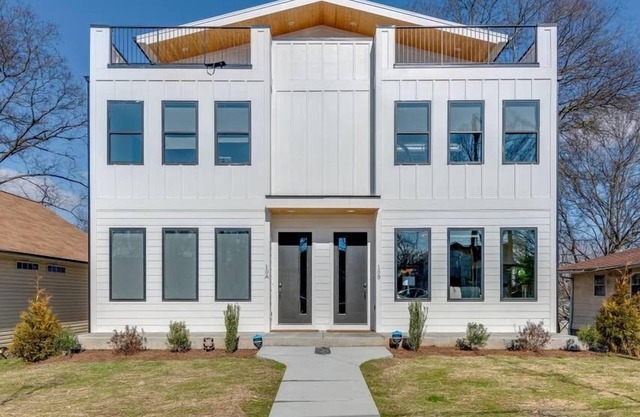 One Mile to Broadway/2 Rooftop Decks/9 Beds