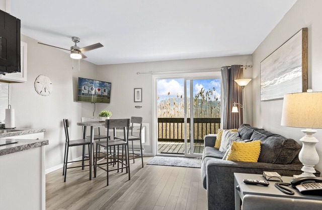 Only 5 min to Assateague National Seashore!