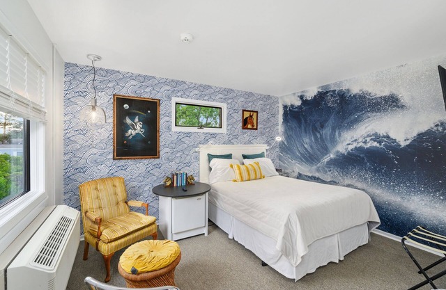 Only 5 min. from the Beach!