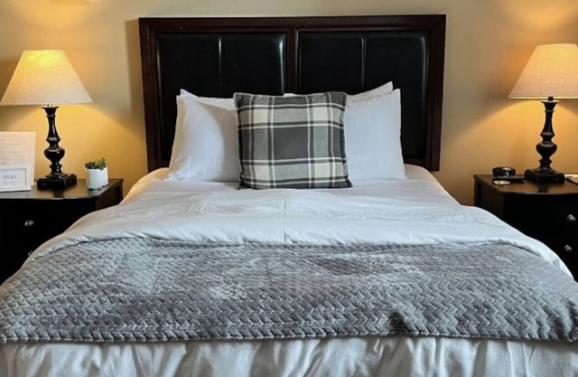 Ontario Suite @ The Bayfield Guest House