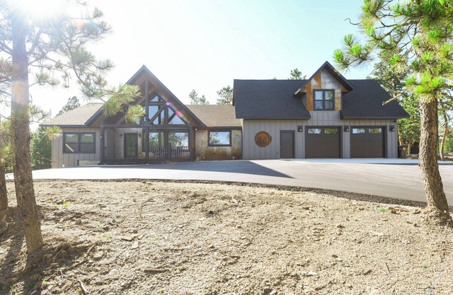 Open Floor Plan, Walking Distance to Clubhouse, 4400+ Sq. Ft. Large Driveway!