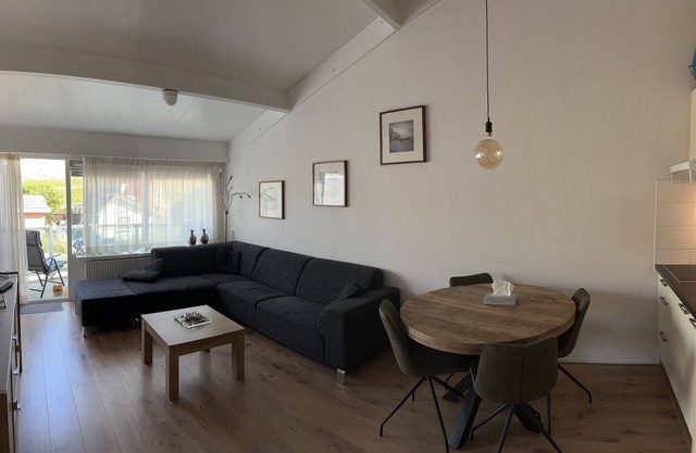 Opposite the entrance to the beach, internet, private parking.Energy Label D