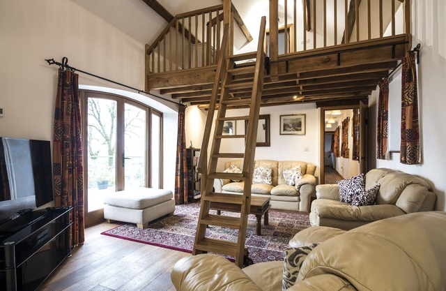 Orchard Cottage - Luxury Barn Conversion