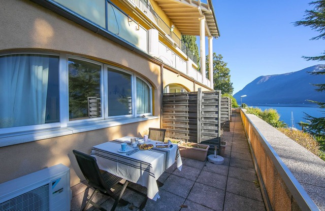 Orchidea Apt. 4 Front Lake, Castagnola (Lugano), Switzerland