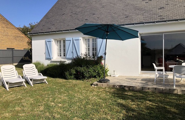 ORMES - Holiday home with garden, for rent in Saint Philibert - K291
