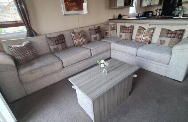 Oscars caravan nwhitehouse leisure park towyn north wales LL22 9EY