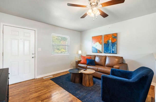 OSU 1 bed near stadium-sleeps 4