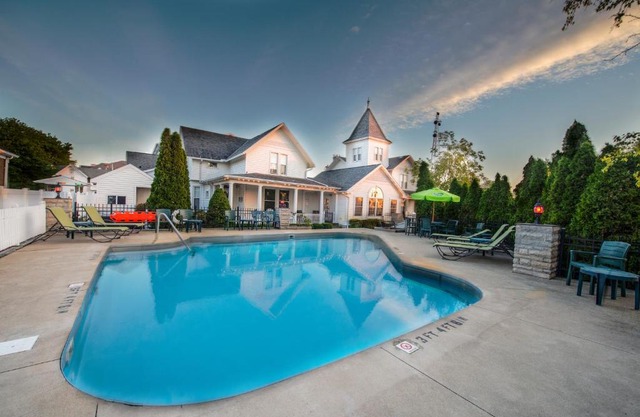 OurGuest Inn & Suites Downtown Port Clinton