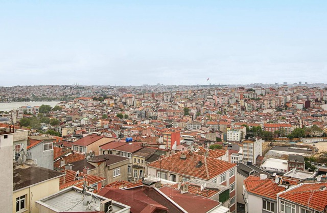Outstanding Flat With City and Sea View in Beyoglu