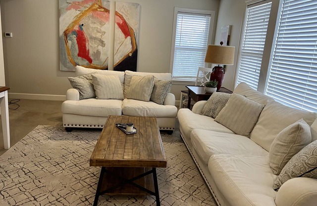 Oxford Condo - Walk to Ole Miss Stadium, Parking included