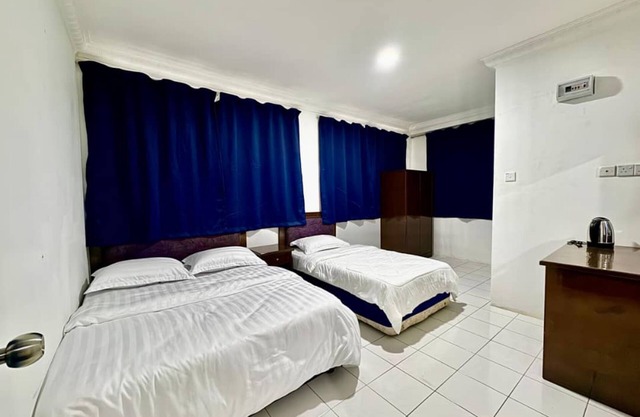 OYO 91033 Vaigan Hotel