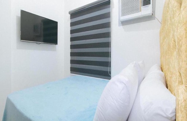 OYO 995 V Cloud Hills