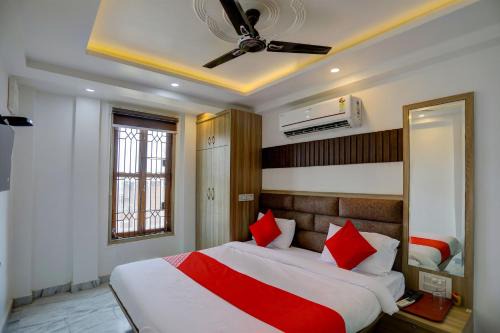 OYO Flagship Kashi Inn Pg Guest House