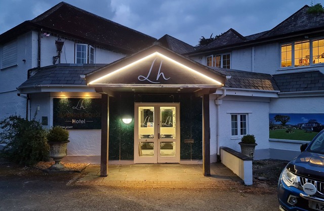 OYO Lavender House Hotel