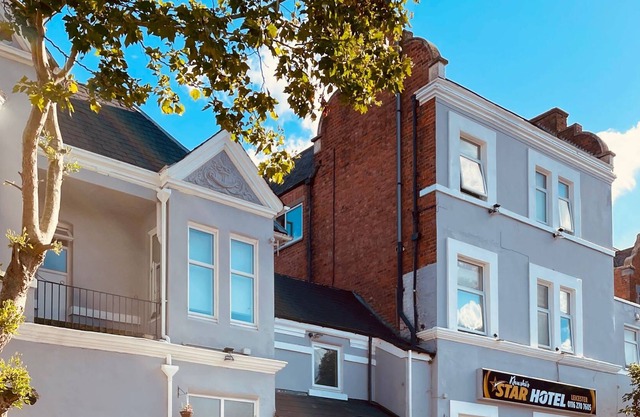 OYO Star Hotel, South Leicester