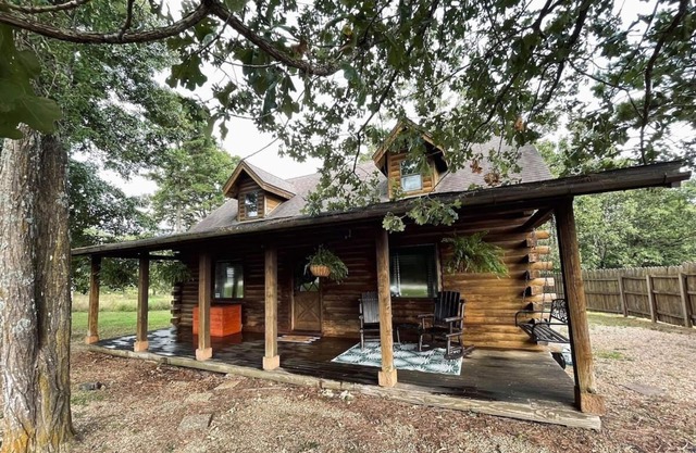 Ozarkansas Cabin